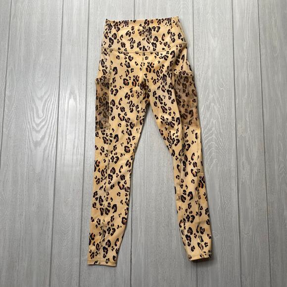 Fabletics Powerhold Women's Leopard On The Go Leggings Size Small NEW - Picture 2 of 13